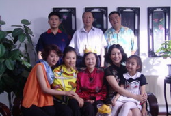 知足常乐电视剧演员表,实力派明星齐聚一堂，演绎人生百态